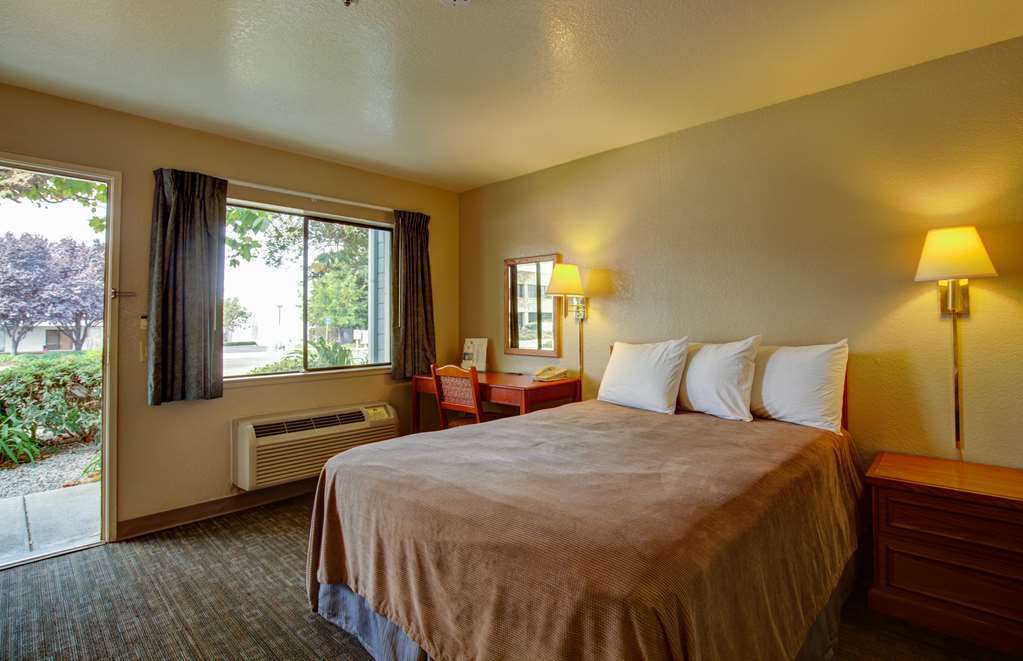 Rodeway Inn Sacramento-University Area Chambre photo